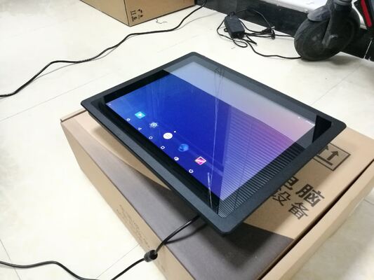 다양한 상업 환경에서 작동하도록 설계된 Android 및 Windows 운영 체제를 갖춘 쿼드 코어 CPU 디지털 사이니지 디스플레이